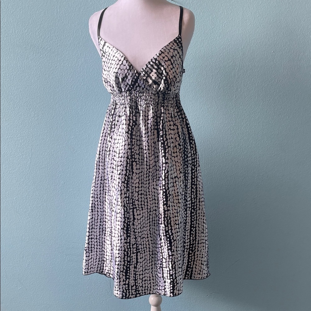 Sleeveless Black and White Printed Midi Dress